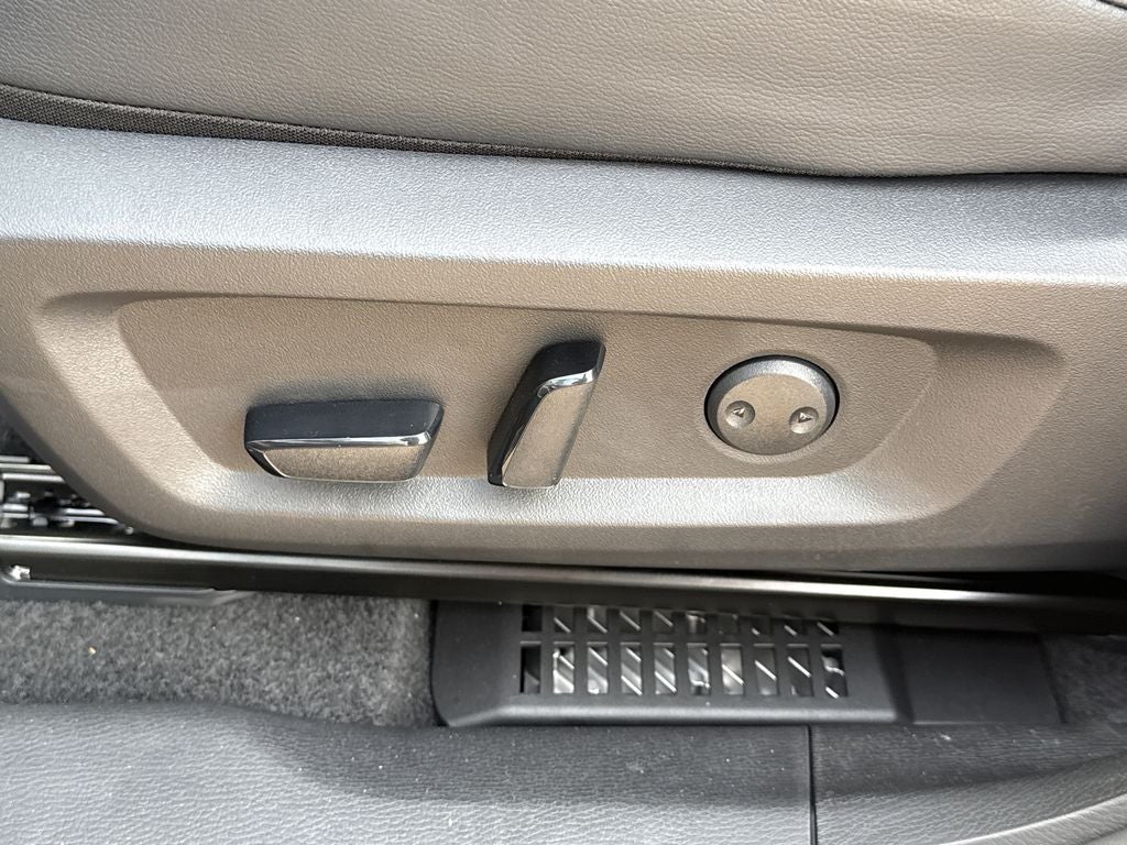 2026 Nissan Rogue Plug-In Hybrid Platinum