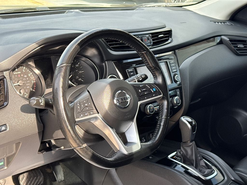 2022 Nissan Rogue Sport SL