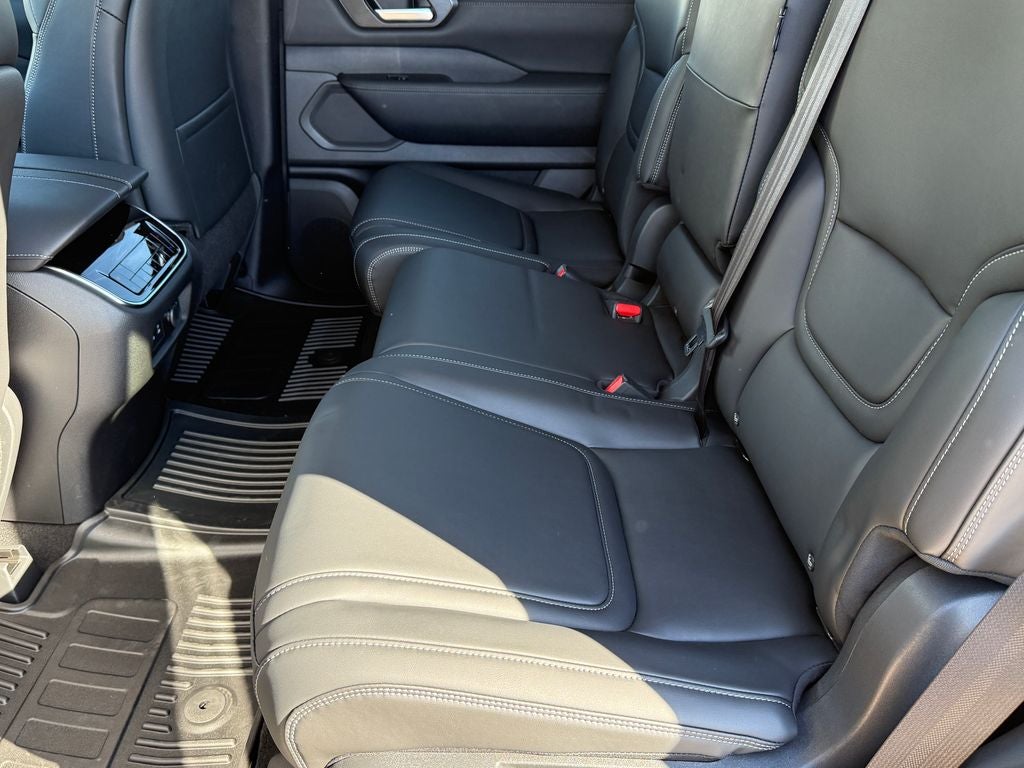 2026 Nissan Armada SV