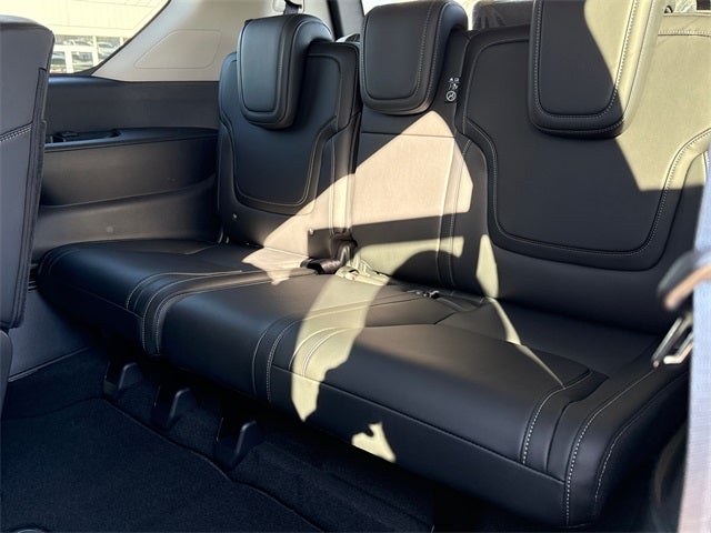 2026 Nissan Armada SV