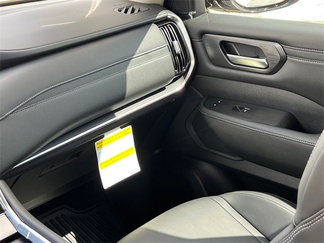 2026 Nissan Armada SV