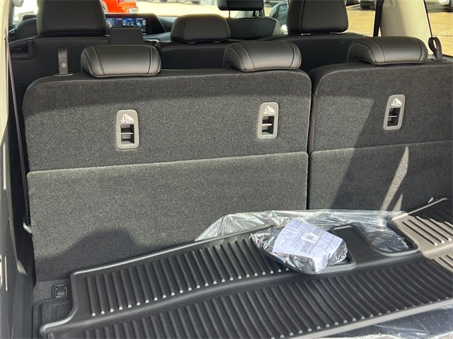 2026 Nissan Armada SV