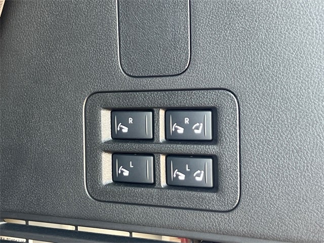 2025 Nissan Armada Platinum