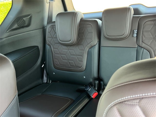 2025 Nissan Armada Platinum