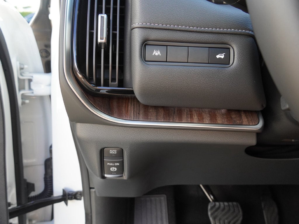 2027 Nissan Armada Platinum