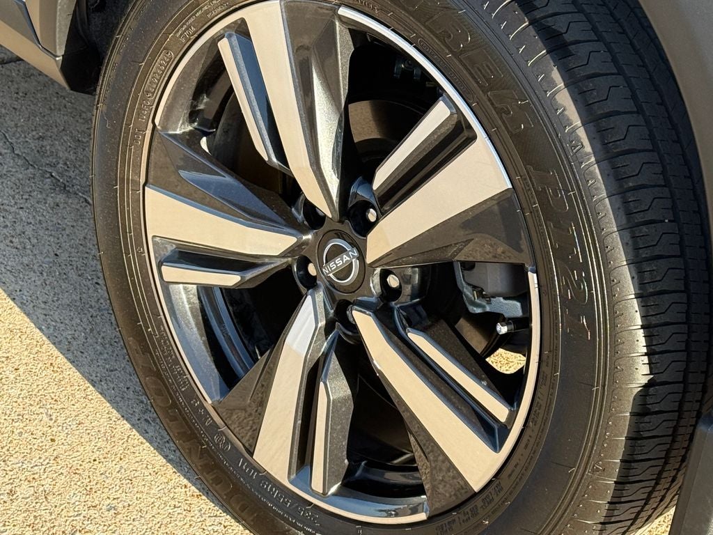 2025 Nissan Rogue SL