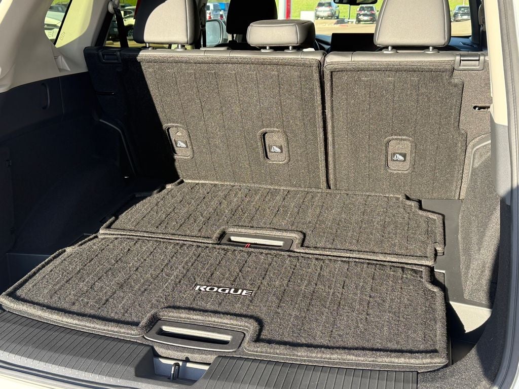 2025 Nissan Rogue SL