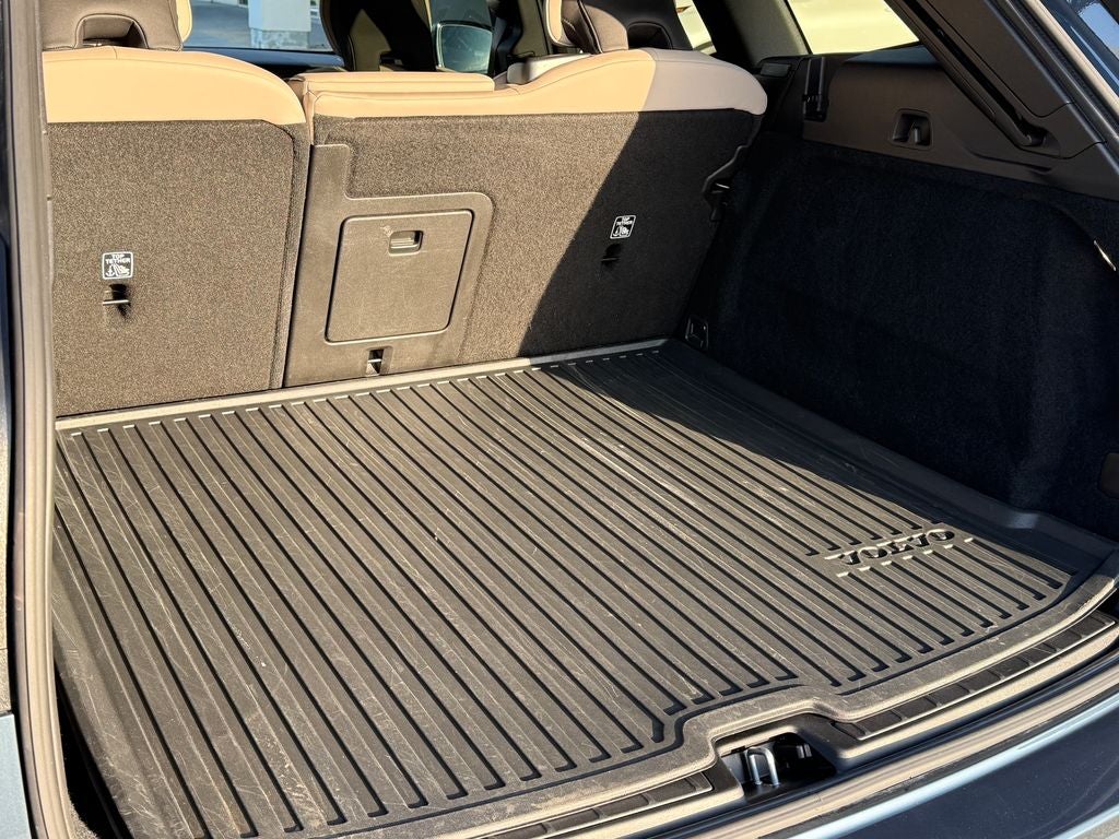 2026 Volvo XC60 B5 Core