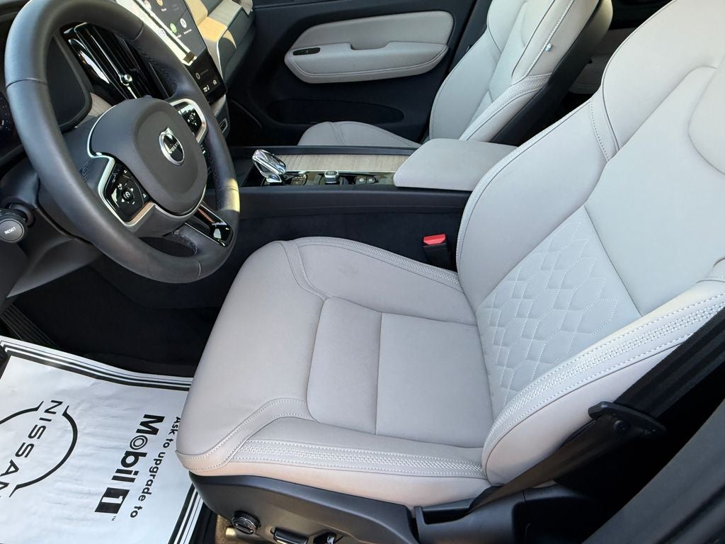 2026 Volvo XC60 B5 Core