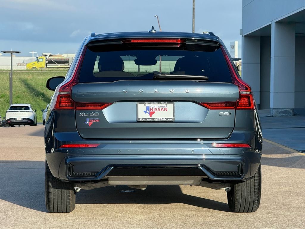 2026 Volvo XC60 B5 Core
