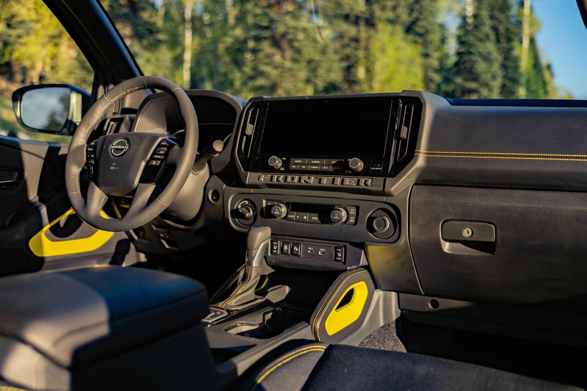 2027 Nissan Frontier 12.3-inch touchscreen